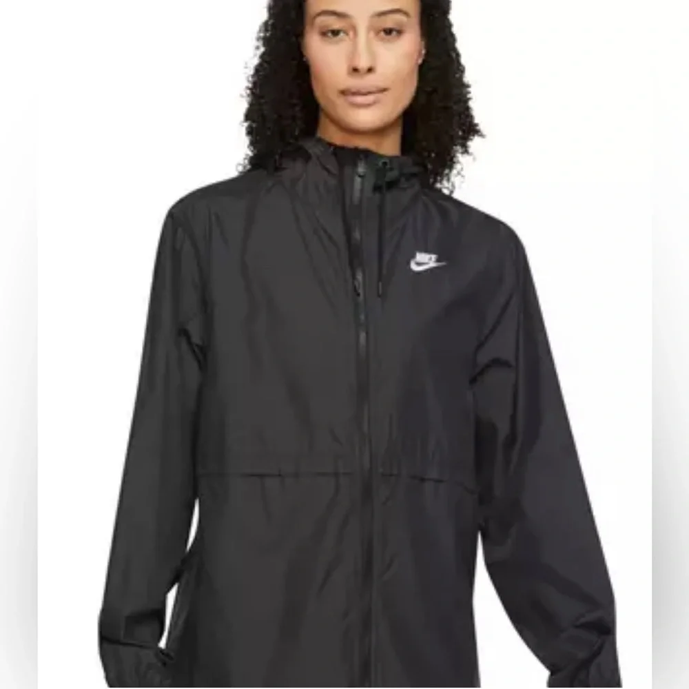 Nike Women's Essential Repel Woven Full Zip Jacket Black BRAND NEW